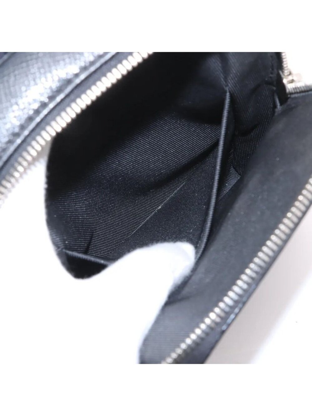 Louis Vuitton Taigarama Outdoor Sling Bag 2-Way Shoulder - Picture 6 of 10